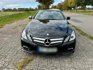 Mercedes-Benz E 200 CGI Coupe