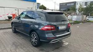 Mercedes-Benz ML 350 BlueTEC 4MATIC 7G-TRONIC