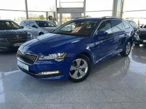 Skoda Superb 1.5TSI Style LED AHK ACC R-Kam el.Sitze 3-Zonen-Kl