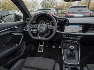 Audi A3 Limo 30 TFSI /Standhzg/Sonos/HUD/Navi+/Kamera Bild 4