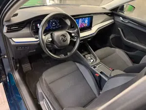 Skoda Octavia Lim. Ambition LED SHZ LHZ DAB DSG KEYL. Bild 5