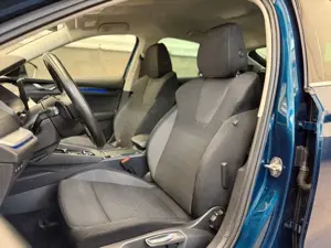 Skoda Octavia Lim. Ambition LED SHZ LHZ DAB DSG KEYL. Bild 3