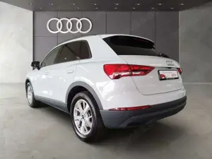 Audi Q3 45 TFSI e S tronic LED AHK PDC Tempomat Bild 5