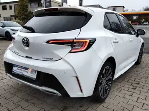 Toyota Corolla 2,0 Hybrid Team-D *Technik-Paket*LRH*SHZ*ACC*BT* Bild 4