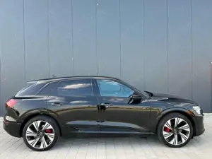 Audi Q8 e-tron 50 S line quattro Mega-Voll %%% Bild 3