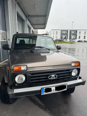 Lada Niva 4x4 Bronto Bild 3