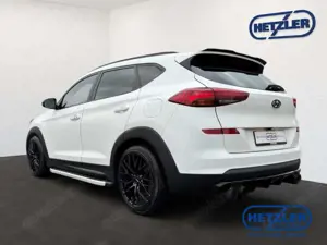 Hyundai TUCSON Style 2WD El. Panodach Navi Mehrzonenklima DAB SD Bild 4