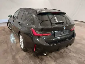 BMW 318 i Touring M Sport ACC HuD 360° HiFi QI AHK Bild 3