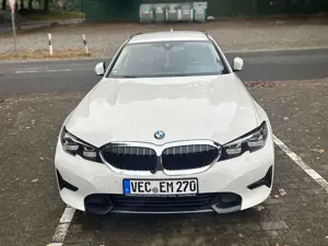 BMW 320 320d Touring Aut. Sport Line