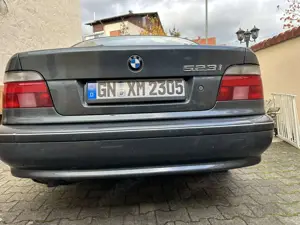 BMW 523 523i