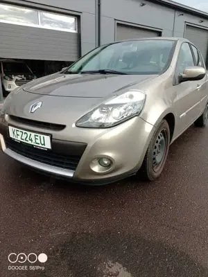 Renault Clio Dynamique TÜV neu !