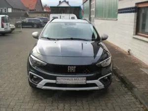 Fiat Tipo 5-Türer Garmin 1,5 MildHybrid DCT Automatik - Bild 2