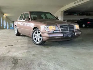 Mercedes-Benz E 220 °SehrGepflegt°Unikat° Bild 2