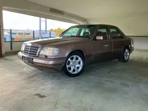Mercedes-Benz E 220 °SehrGepflegt°Unikat° Bild 4