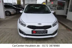 Kia Ceed / cee'd / Leder / Xenon / Navi Bild 2