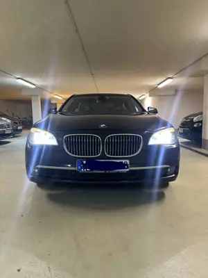 BMW 740