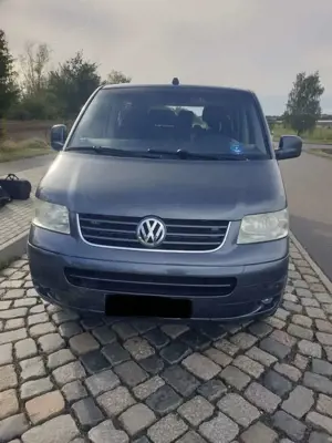 Volkswagen T5 Caravelle 9-Sitzer Diesel Bild 4