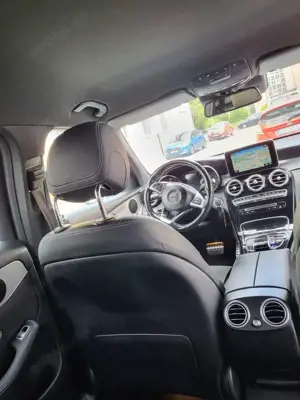 Mercedes-Benz GLC 250 GLC 250 4Matic 9G-TRONIC AMG Line Bild 2