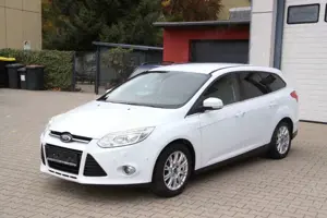 Ford Focus Turnier Titanium Navi / Xenon