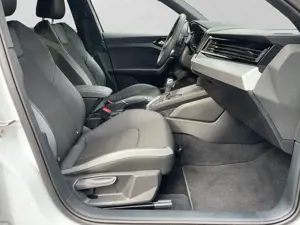Audi A1 35 TFSI S LINE LM18 OPTIK-PKT+ NAVI Bild 4