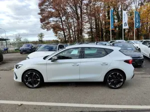 CUPRA Leon 1.5 eTSI Navi Digitales Cockpit LED Sperrdiff. ACC Bild 3