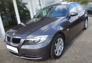 BMW 320 Baureihe 3 Lim. 320i Top Zst. Sportsitze.Xen