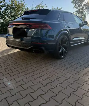 Audi RS Q8 TFSI quattro tiptronic