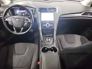 Ford Mondeo Turnier 2.0 EB Titanium Navi LED 4xShz Bild 5