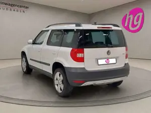 Skoda Yeti Ambition KLIMA 5-TÜRIG ALU 105PS TÜV NEU Bild 4