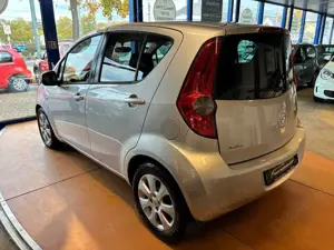 Opel Agila Bild 2