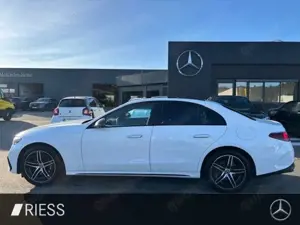 Mercedes-Benz E 300 e Limo AMG Sport Distr Navi LED Pano W-Paket Bild 4