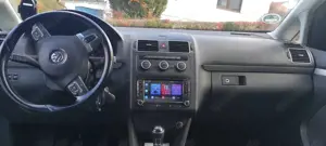 Volkswagen Touran Touran 2.0 TDI DPF Life Panorama Bild 5