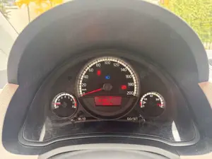 Volkswagen up! move TÜV 03/27 Bild 5