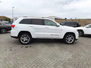 Jeep Grand Cherokee 3.0 CRD Summit,,LEDER,NAVI,PDC+ Bild 4