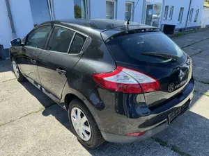 Renault Megane Expression Bild 3