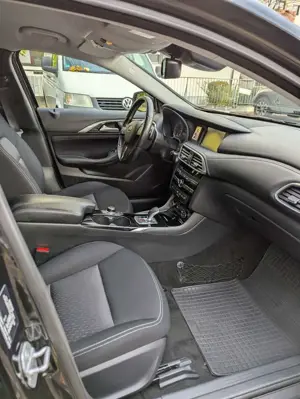 Infiniti Q30 2.2d DCT Business Bild 5