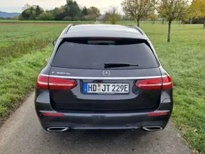 Mercedes-Benz E 300 E-Klasse T-Modell Diesel Plugin Hybrid AMG Line Bild 3