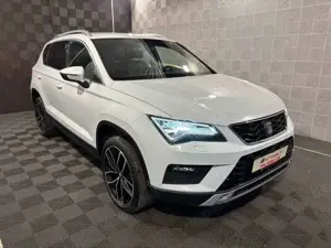 SEAT Ateca *XCELLENCE*LED-TEMP-NAV-AHK-R.KAM-APPLE-19"