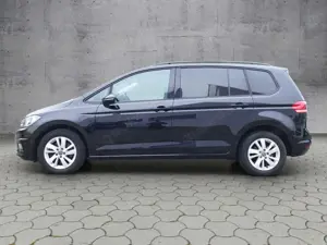Volkswagen Touran Comfortline 1.5TSI DSG/AHK/ACC/Nebel/SHZ/Carplay Bild 3