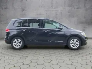 Volkswagen Touran Comfortline 1.5TSI DSG/AHK/ACC/Nebel/SHZ/Carplay Bild 5