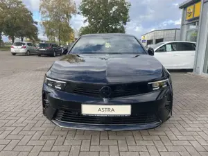 Opel Astra Ultimate Navi SHZ LED 360° E-SD Leder Bild 3