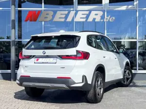 BMW X1 adapt.LED Komfort ankl.Spiegel 2xPDC Sitzheiz.DAB Bild 3