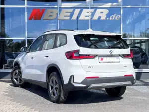 BMW X1 adapt.LED Komfort ankl.Spiegel 2xPDC Sitzheiz.DAB Bild 4