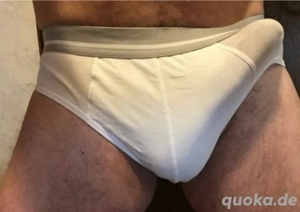 Ich mache alles NACKT ! FKK-Haushaltshilfe Seniorenhilfe ALLES SPLITTERNACKT !