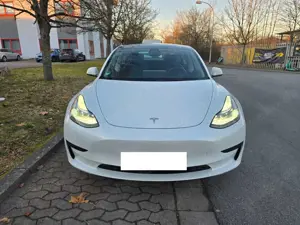 Tesla Model 3 Model 3 Standard Reichweite Plus Hinterradantrieb