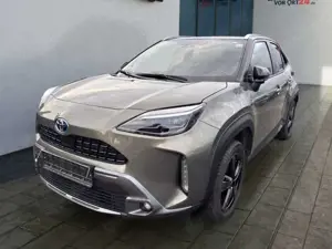 Toyota Yaris Cross Hybrid FWD Adventure*Pano*Autom* Klima Navi Bild 3
