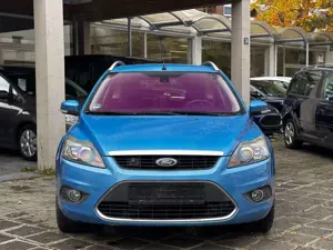 Ford Focus Turnier Titanium *TÜV 03/27* Bild 2