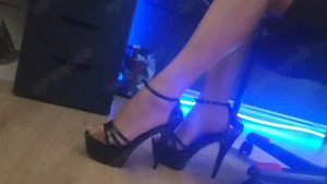 Sissy bietet euch Bilder 