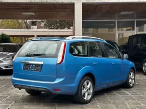 Ford Focus Turnier Titanium *TÜV 03/27* Bild 4