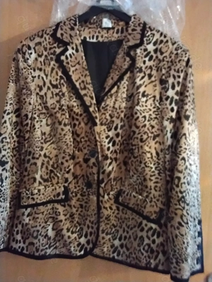 Schöner  Eleganter  Damen  Blazer  in grösse  50 Bild 2